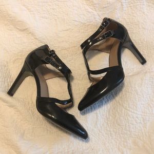 Tahari black patent heels size 8.5